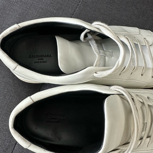 MENS BALENCIAGA LEATHER SNEAKERS - Picture 5 of 10